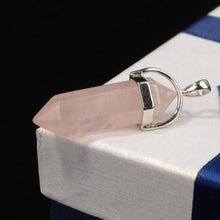 NATURAL CRYSTAL QUARTZ PENDANT NECKLACE